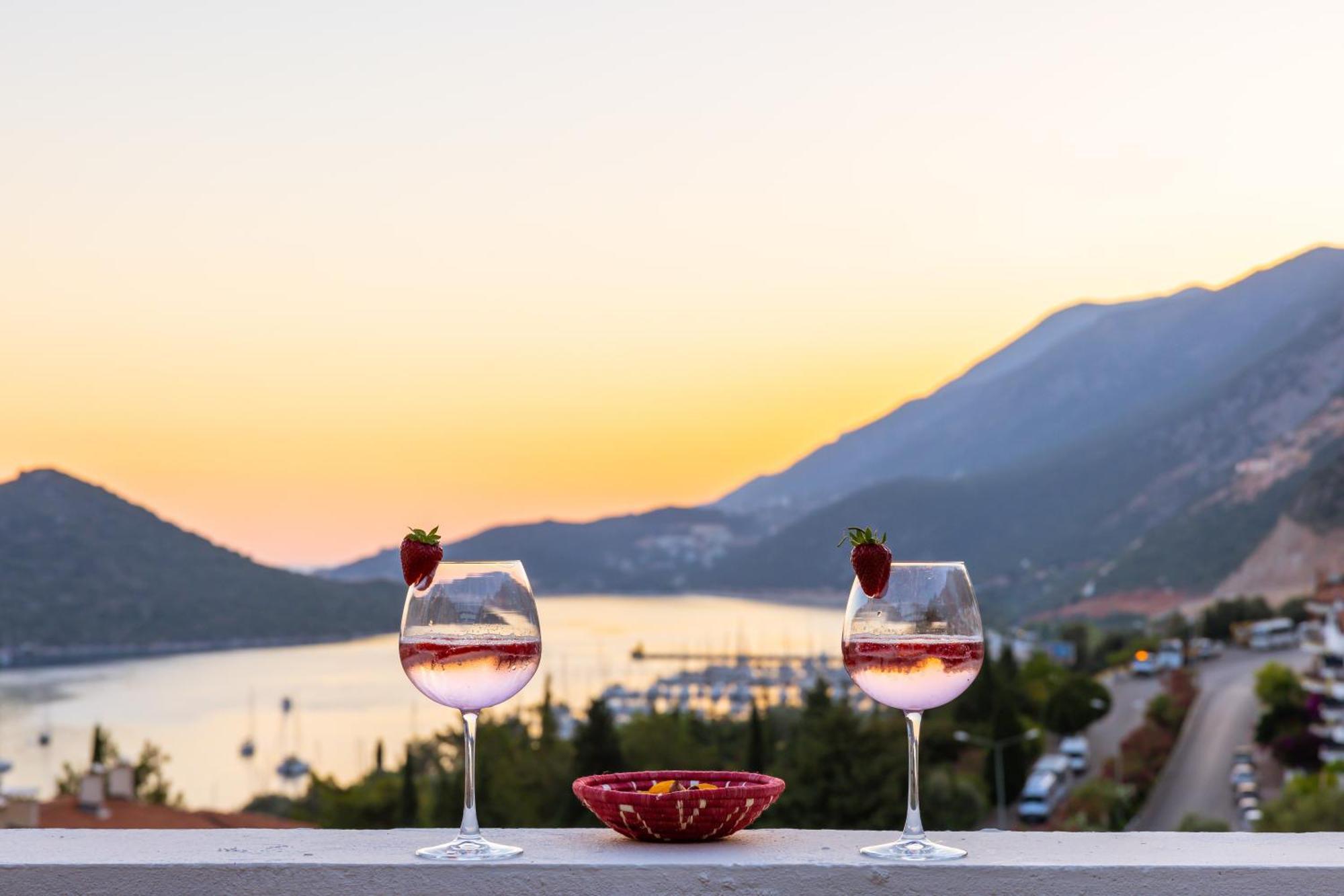Carruba Boutique Hotel Kaş Esterno foto